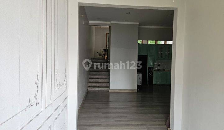 Rumah disewakan di Kebayoran Village Bintaro Sektor 7 2