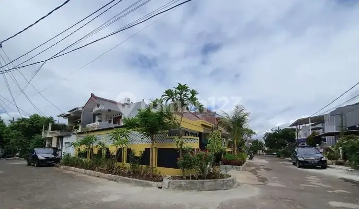 Rumah Hoek di Villa Bintaro Indah, Jombang 2