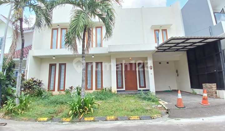 Ready-to-occupy rental house in Puri Bintaro
