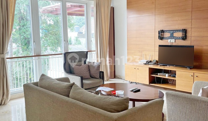 Rumah Siap Huni dgn pool berlokasi di Cilandak, Jakarta Selatan 1