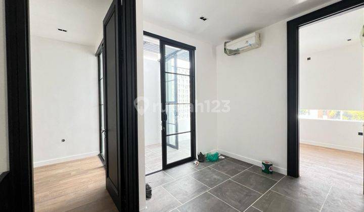 Rumah Hoek di Discovery Bintaro, Sektor 9 Bintaro Jaya 2