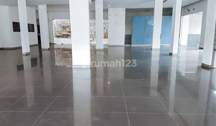 Disewakan Gedung Usaha Pluit Putra, Cocok Untuk Showroom office. 2
