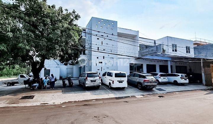 Disewakan Gedung Usaha Pluit Putra, Cocok Untuk Showroom office. 1