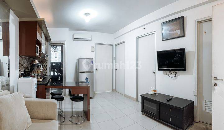 Disewakan cepat! Apartemen Greenbay 3br semi furnish view pool 2