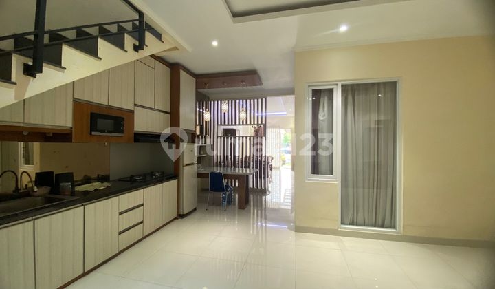 Rumah Terawat siap Huni di Taman Kopo Indah V Pinewood 2