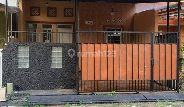 Rumah cantik siap huni di cluster depan.  1