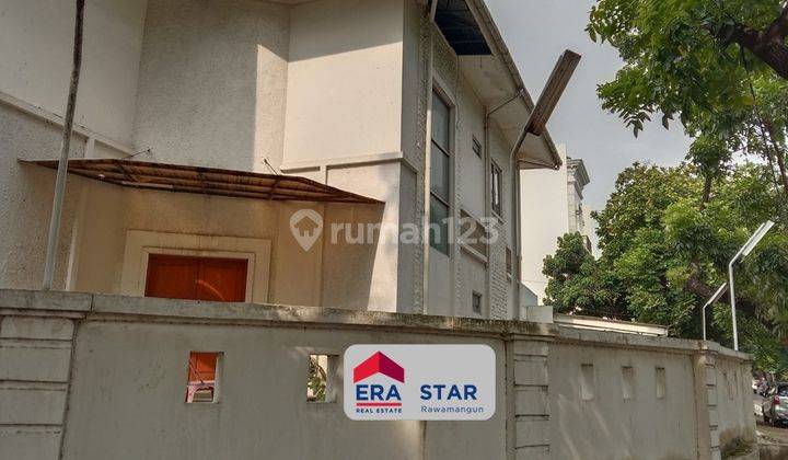 Rumah 2 Lantai Pojok Sangat Murah di Hang Lekiu Jaksel 1