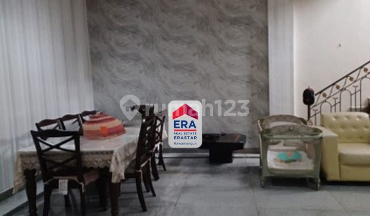 Rumah Bagus 3 Lantai Unfurnished Cempaka Putih, Jakarta Pusat 2