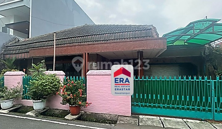Spacious 372 m2 house Unfurnished Affordable Price Cideng, Central Jakarta Spacious 372 m2 house Unfurnished Affordable Price Cideng, Central Jakarta