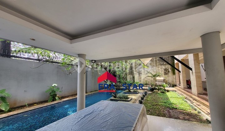 Luxurious, Spacious, and Affordable House in the Premium Area of Dukuh Patra, South Jakarta