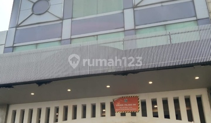 Dijual Toko Ruang Usaha 3 Lantai Harga Murah di Pasar Baru Jakpus