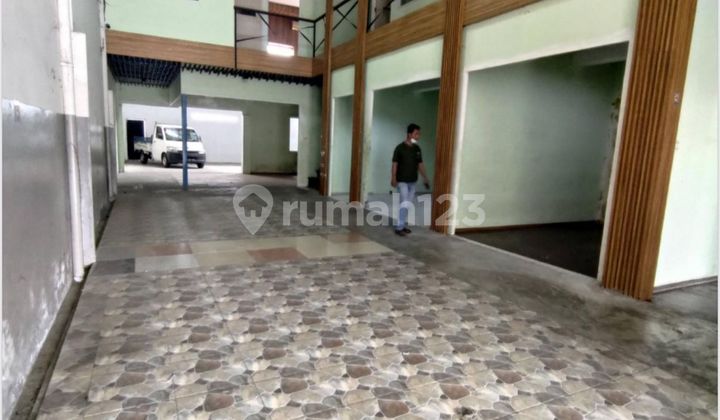 Butuh uang 1 unit Gudang di Komplek Pergudangan Green Sedayu Bizpark Daan Mogot
Butuh uang 1 unit Gudang di Komplek Pergudangan Green Sedayu Bizpark Daan Mogot