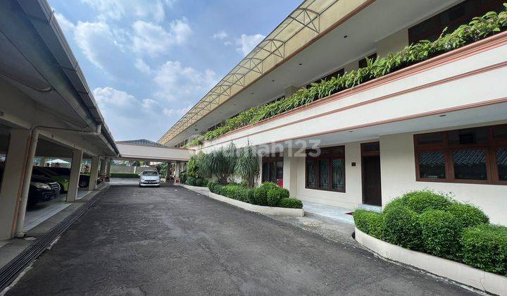 Investasi lokasi terbaik & Harga di bawah NJOP, 1 Komplek Apartment Mutiara Executive Residence (Hitung Tanah saja), Kemang, JakSel 1