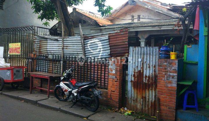 Cocok Untuk Kost / Guesthouse Rumah Tua Hitung Tanah Jalan Karet Gusuran 3 No 9, Hadap Gedung Chase Plaza Sudirman, Jaksel 1