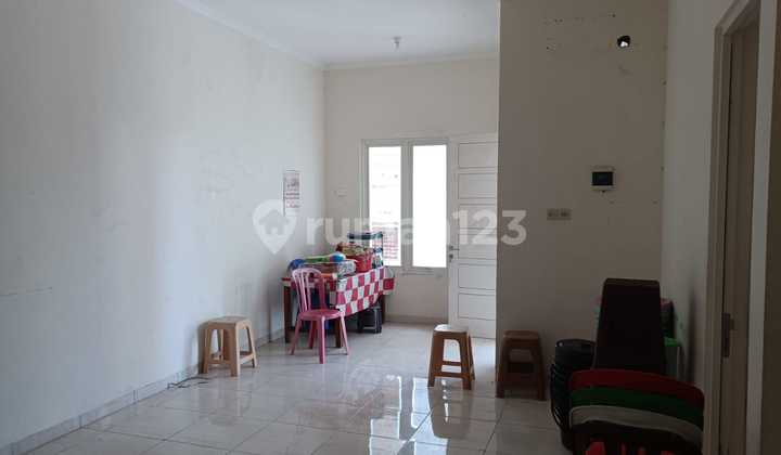 Siap Huni, Rumah, 1 Lantai Minimalis Full Canopy untuk Parkir Mobil Purimas Surabaya 2