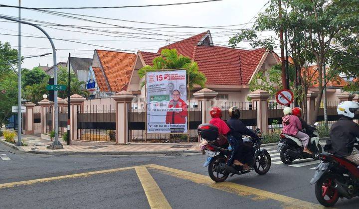 Kondisi Kosongan Dan Masih Bagus Serta Terawat Rumah Di Serayu 2