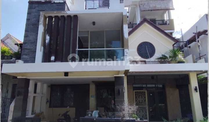 For Immediate Sale: Puri Widya Kencana House, Citraland, West Surabaya