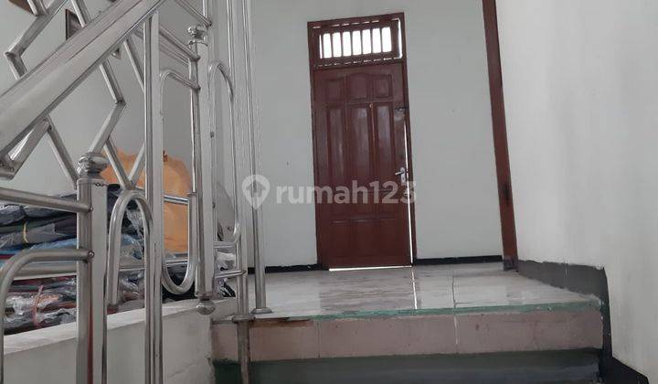 Secondary Terawat Rumah Lama di Lebo Agung Pandansari Dekat Rumah Sakit, Mall Dan Jalan Raya 2