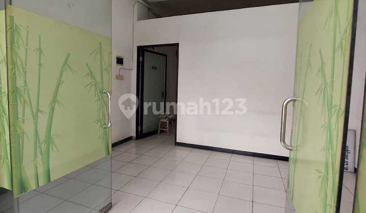 Shop House, 3 Floors in Kedung Cowek Suitable for Business/Office, etc. 2