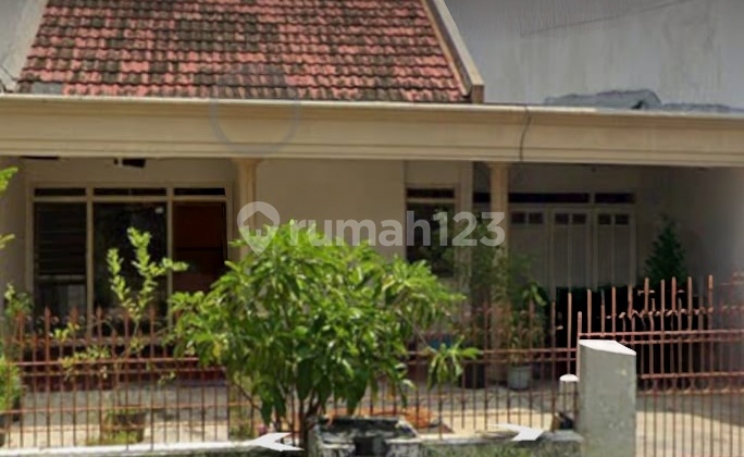 Rumah Strategis Wisma Permai - Hitung Tanah Saja, Murah!