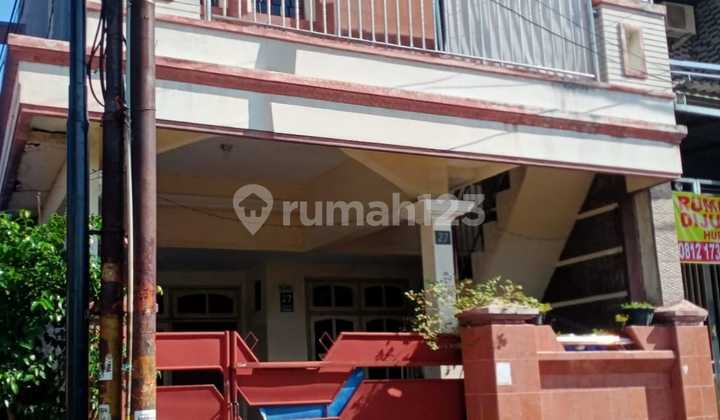 For Sale Strategic House on Karangrejo Street, Wonokromo Surabaya