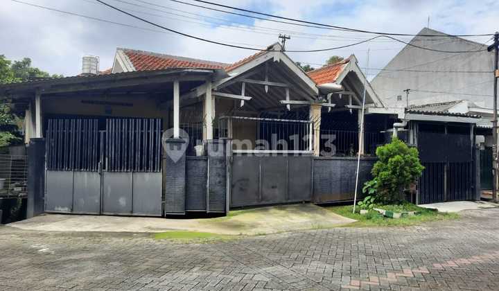 Rumah Tenggilis Surabaya Selatan - Potensi Kos & Kuliner