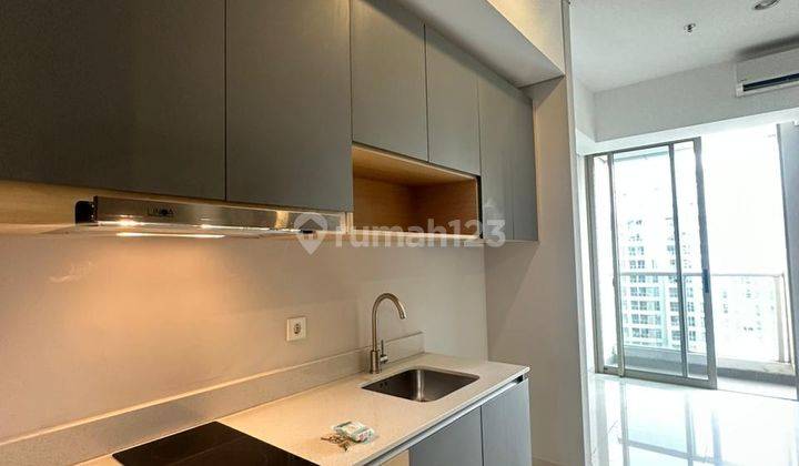 Disewakan Apartemen Taman Anggrek Residences Studio Semifrunish  2