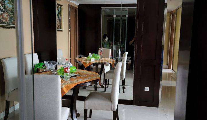 Dijual Cepat Condo Taman Anggrek Residences 3+1 Bedrooms Furnish  2