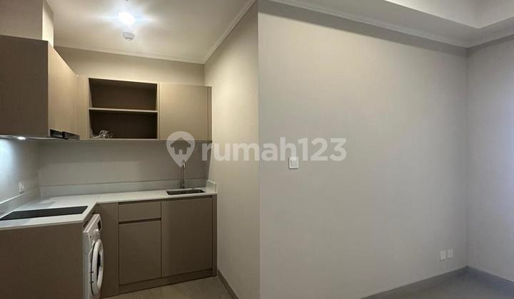 For Rent: Tower Jakarta Kemayoran Apartment, 1 Bedroom, Semi-furnished