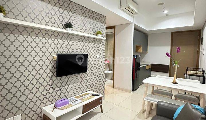 Disewakan Apartemen Taman Anggrek Residences 3 Bedrooms Furnish  2