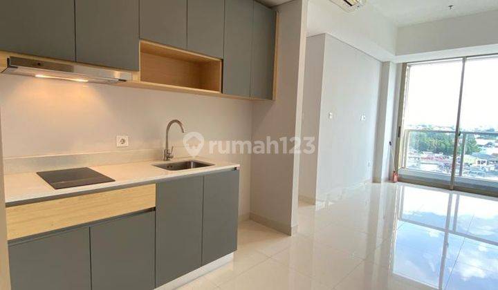 Disewakan Apartemen Taman Anggrek Residences 3 Bedrooms Semifurnish  1