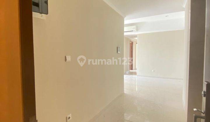 Disewakan Condo Taman Anggrek Residences 3+1 Bedrooms Semifurnish  2