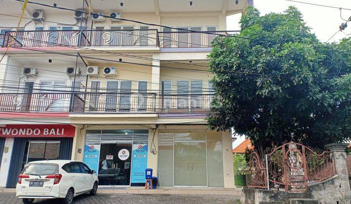 Di sewakan ruko 3 lantai di Jl Raya Semer, Kerobokan 1