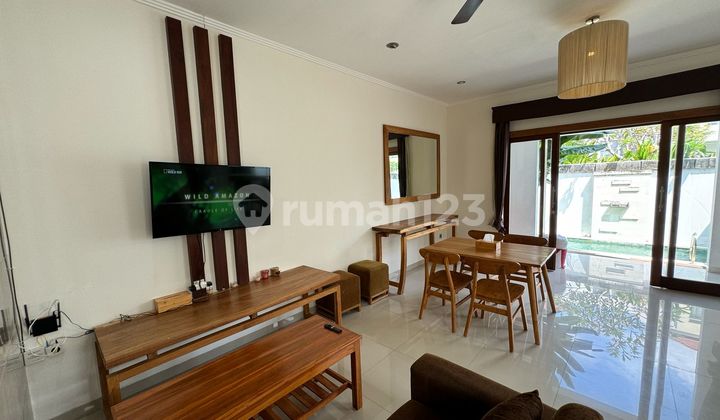 For rent villa 2 Bedroom at Kerobokan close to Seminyalk
