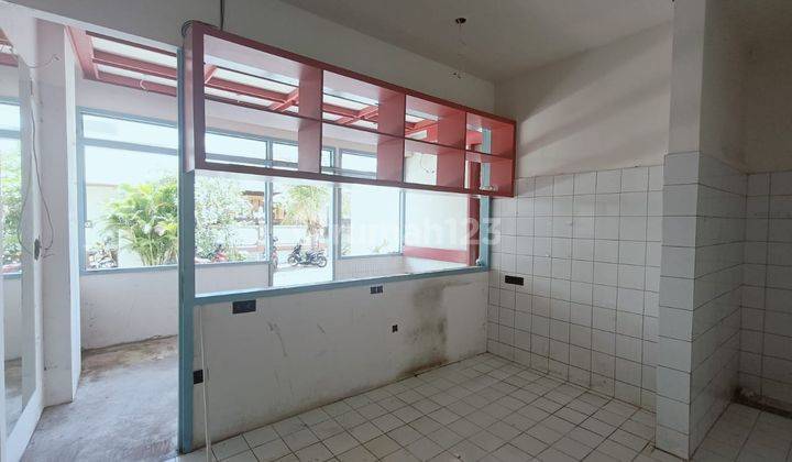 For lease shop at Jalan Batu Mejan, Canggu 2
