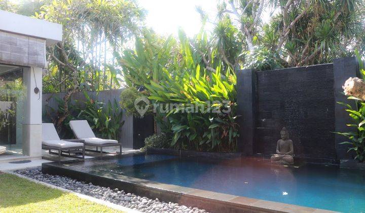 For sale luxury villa 50 meters to Jimbaran Beach 2