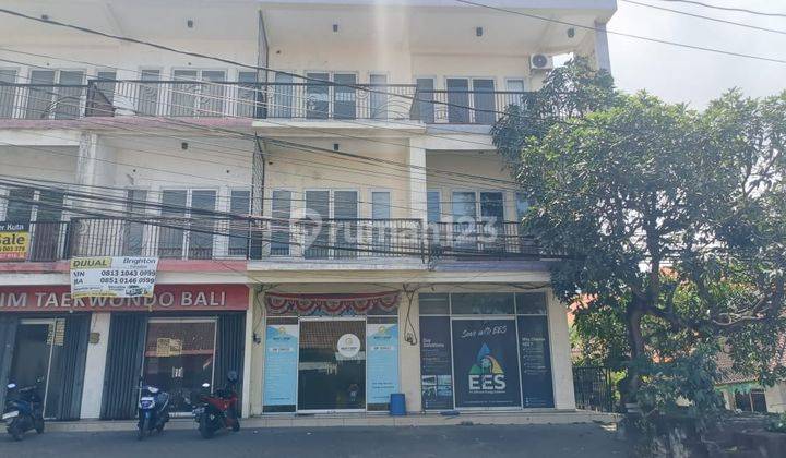 Shophouse for rent on Jl Banjar Semer, Kerobokan 1