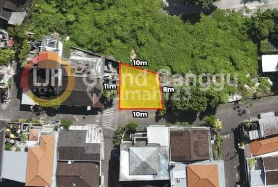 Tanah kavling  kecil  super premium di dekat Atlas dan Pantai  Berawa, Canggu