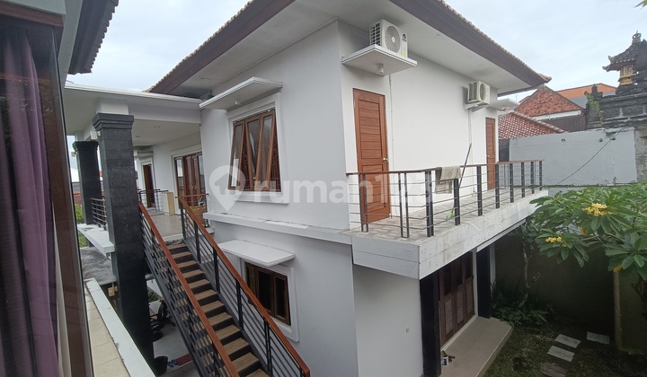 Rumah Besar dengan 7 Kamar Tidur Cocok untuk Investasi Anda 2