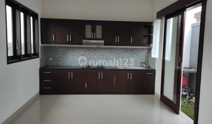 Minimalis 3 Bedroom Dekat Bali Kiddy Kerobokan Badung Bali 1