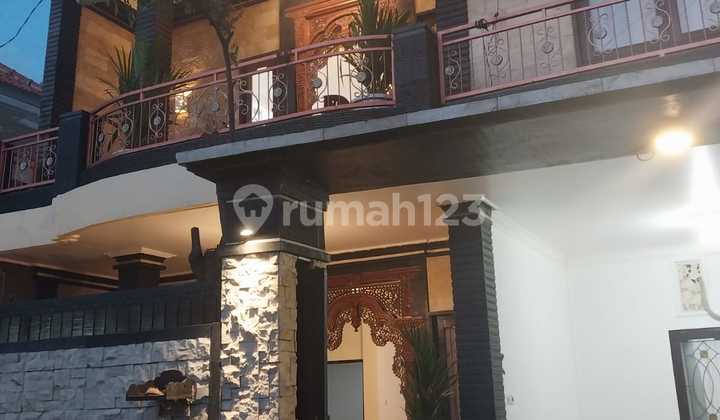 Rumah Nyaman 5 Kamar tidur dekat Kerobokan Badung Bali Rumah Nyaman 5 Kamar tidur dekat Kerobokan Badung Bali