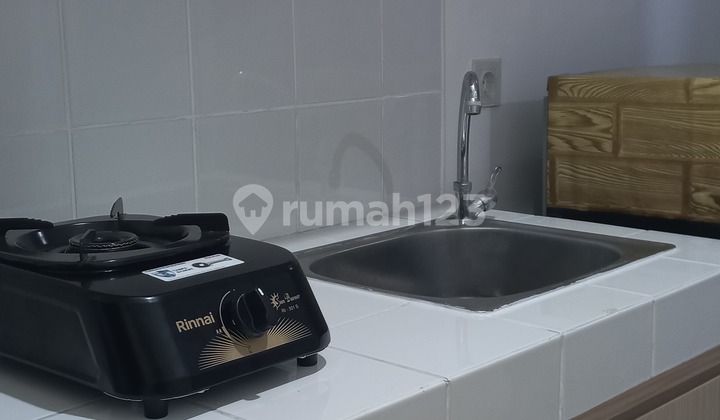 For Rent: Mtown Residen Apartment, Dakota Tower, 33rd Floor, Fully Furnished 2