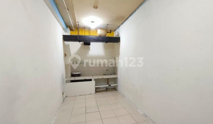 For Rent: Food Court Kiosk at Emerald Apartment, Gading Nias, Strategic Location For Rent: Food Court Kiosk at Emerald Apartment, Gading Nias, Strategic Location