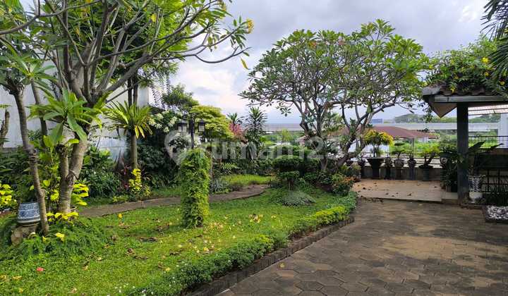 Rumah Mewah Siap Huni di Jatiwaringin, Jakarta Timur Rumah Mewah Siap Huni di Jatiwaringin, Jakarta Timur