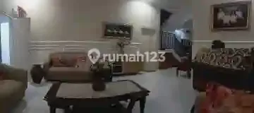 Rumah Di Pejaten Timur, Pasar Minggu. 2