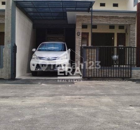 Rumah Standart Di Kampung Dukuh , Kramat Jati, Jakarta Timur