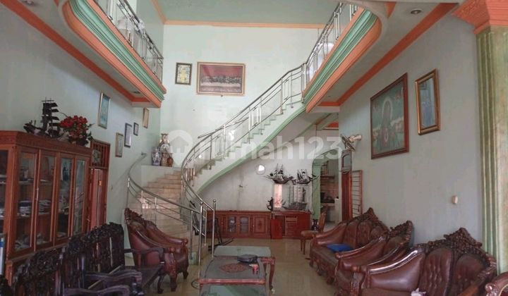 Rumah Bagus Terawat Di Cipayung, Jakarta Timur