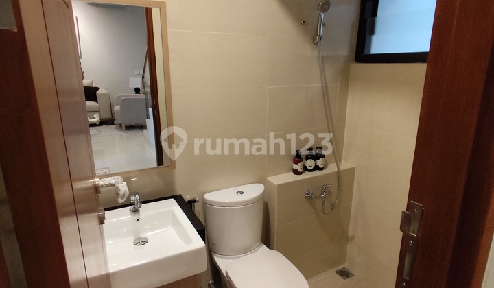 Rumah Siap Huni Di Cibubur Bekasi 2