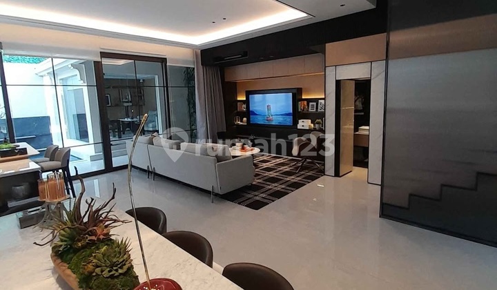 Premium House The Allegra Casa De Lago Lippo Cikarang Nice House with SHM at Ruko Union, Jalan MH Thamrin, Kav. 133, Cibatu, South Cikarang, Bekasi, West Java, Indonesia, 17530, Lippo Cikarang Premium House The Allegra Casa De Lago Lippo Cikarang Nice House with SHM at Ruko Union, Jalan MH Thamrin, Kav. 133, Cibatu, South Cikarang, Bekasi, West Java, Indonesia, 17530, Lippo Cikarang