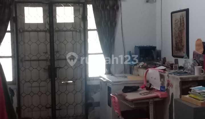 Rumah Tua Lokasi Strategis Di Sayap Pasirkaliki 2